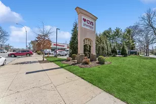 241-20 Northern Blvd, Little Neck, NY 11362 - Photo 25