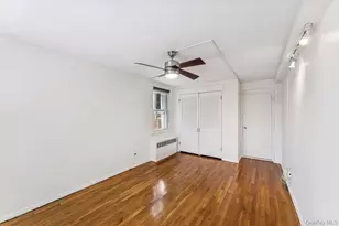 241-20 Northern Blvd, Little Neck, NY 11362 - Photo 15