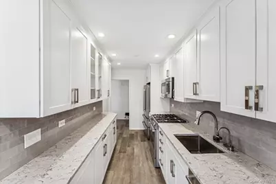 241-20 Northern Boulevard #2B, Little Neck, NY 11362 - Photo 1