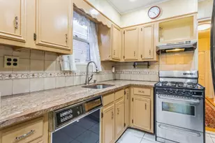 4121 Grace Ave, Bronx, NY 10466 - Photo 9