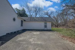 15 Community Rd, Coram, NY 11727 - Photo 43