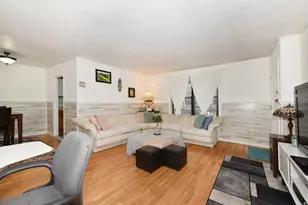 196-65 69th Ave, Fresh Meadows, NY 11365 - Photo 7