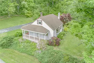 6 Swain Dr, Pleasant Valley, NY 12569 - Photo 5