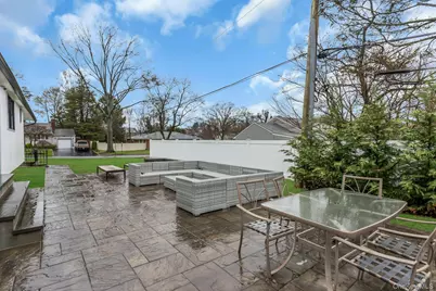One Jerry Lane, Glen Cove, NY 11542 - Photo 27