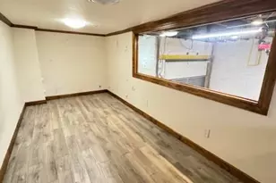 35-34 31st St, Astoria, NY 11106 - Photo 9