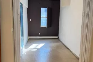 35-34 31st St, Astoria, NY 11106 - Photo 19