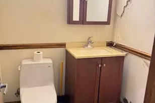 35-34 31st St, Astoria, NY 11106 - Photo 5