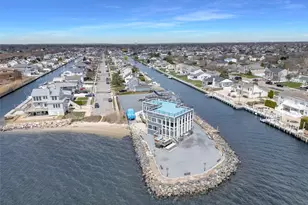 505 East Dr, Copiague, NY 11726 - Photo 41