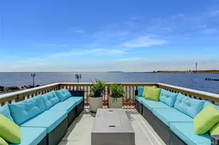 505 East Dr, Copiague, NY 11726 - Photo 37