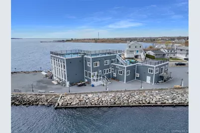 505 East Drive, Copiague, NY 11726 - Photo 31