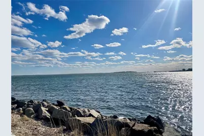 505 East Drive, Copiague, NY 11726 - Photo 43