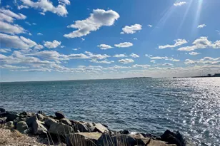 505 East Dr, Copiague, NY 11726 - Photo 43