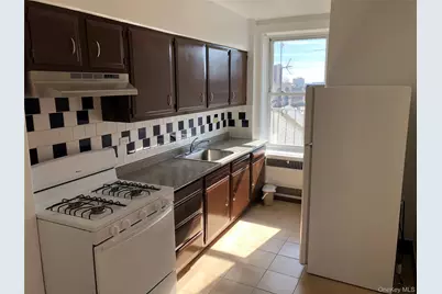 162-30 86th Avenue, Jamaica, NY 11432 - Photo 5