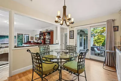 8 Abbey Road, Orangeburg, NY 10962 - Photo 7