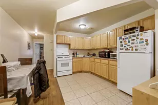 2470 Glebe Ave, Bronx, NY 10461 - Photo 31