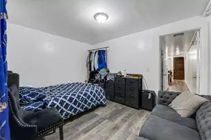 2470 Glebe Ave, Bronx, NY 10461 - Photo 25