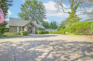 527 Deer Park Ave, Dix Hills, NY 11746 - Photo 35