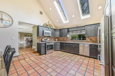 527 Deer Park Avenue, Dix Hills, NY 11746 - Photo 7