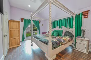 527 Deer Park Ave, Dix Hills, NY 11746 - Photo 15