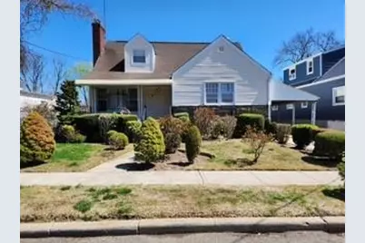 6 Frederick Ave, Freeport, NY 11520 - Photo 1