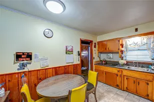 6 Frederick Ave, Freeport, NY 11520 - Photo 5