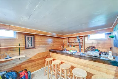 6 Frederick Ave, Freeport, NY 11520 - Photo 15