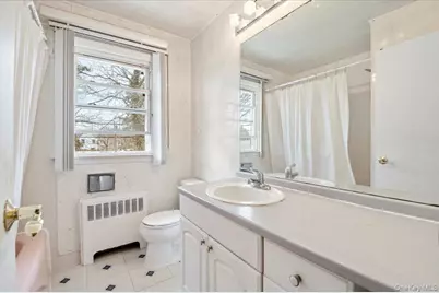 18 Hilary Lane, Westbury, NY 11590 - Photo 11