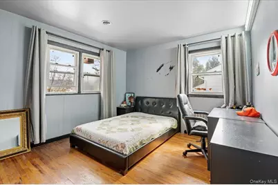 18 Hilary Lane, Westbury, NY 11590 - Photo 13