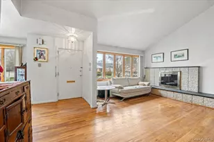 18 Hilary Ln, Westbury, NY 11590 - Photo 15