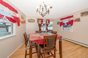 315 Cedar Ct, Copiague, NY 11726 - Photo 7