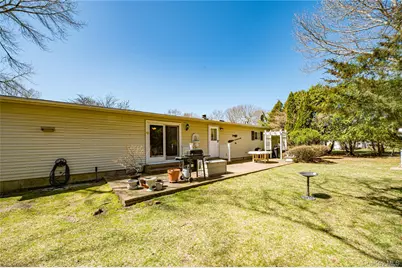 1407 Middle Road #6, Calverton, NY 11933 - Photo 25