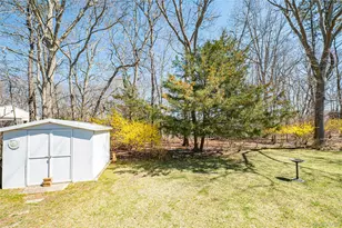 1407 Middle Rd, Calverton, NY 11933 - Photo 23