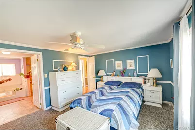 1407 Middle Road #6, Calverton, NY 11933 - Photo 15