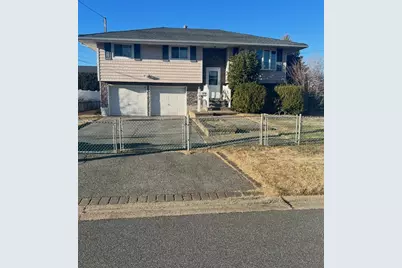 170 11th Street, West Babylon, NY 11704 - Photo 1