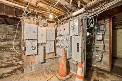 15-36 Gates Avenue, Brooklyn, NY 11237 - Photo 7