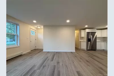 159 Washington Avenue, Wheatley Heights, NY 11798 - Photo 5