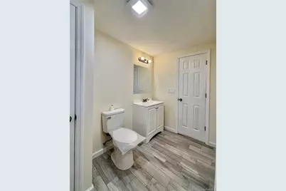 159 Washington Avenue, Wheatley Heights, NY 11798 - Photo 15