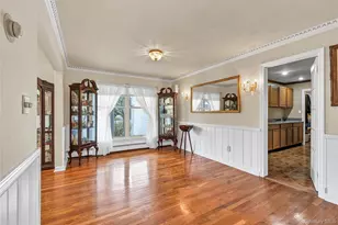 20 Oak Ln, Hampton Bays, NY 11946 - Photo 17