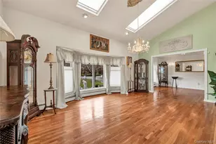 20 Oak Ln, Hampton Bays, NY 11946 - Photo 15