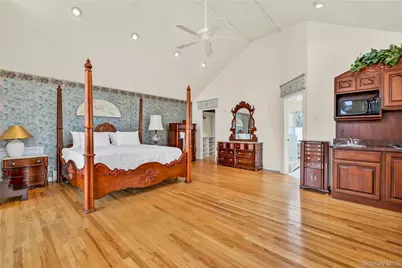 20 Oak Lane, Hampton Bays, NY 11946 - Photo 29