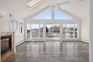 20 Oak Ln, Hampton Bays, NY 11946 - Photo 29