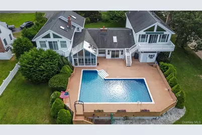 20 Oak Lane, Hampton Bays, NY 11946 - Photo 3