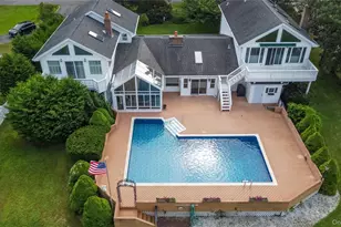 20 Oak Ln, Hampton Bays, NY 11946 - Photo 3