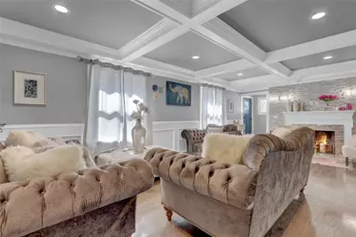 154 California Avenue, Freeport, NY 11520 - Photo 3