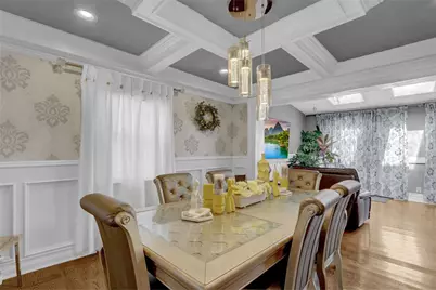 154 California Avenue, Freeport, NY 11520 - Photo 5