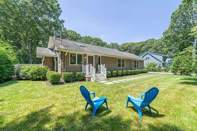 410 Cedar Drive, Mattituck, NY 11952 - Photo 1