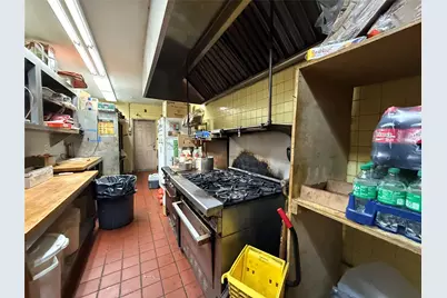 47-02 37th Street #1st Floor and Basement, Long Island City, NY 11101 - Photo 7