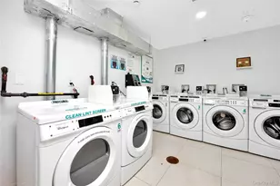 172-18 Jamaica Ave, Jamaica, NY 11432 - Photo 17