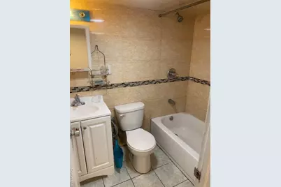 91-07 139 St, Briarwood, NY 11435 - Photo 3