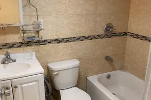 91-07 139th St, Briarwood, NY 11435 - Photo 3